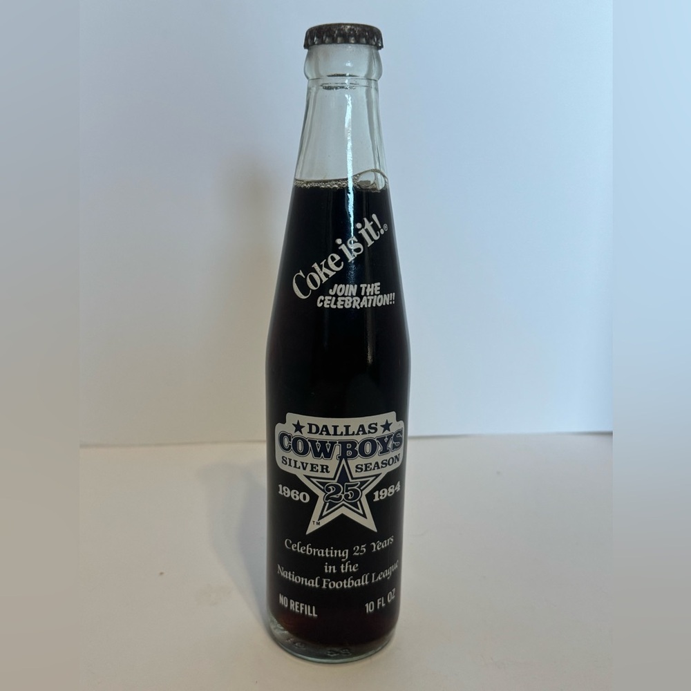 Coca Cola 1994 Dallas cowboys silver season unopened bottle